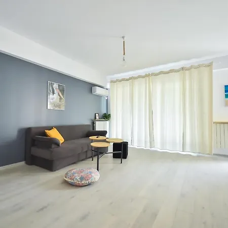 아파트 Ibo Sirius Mamaia Nord Apartments Năvodari